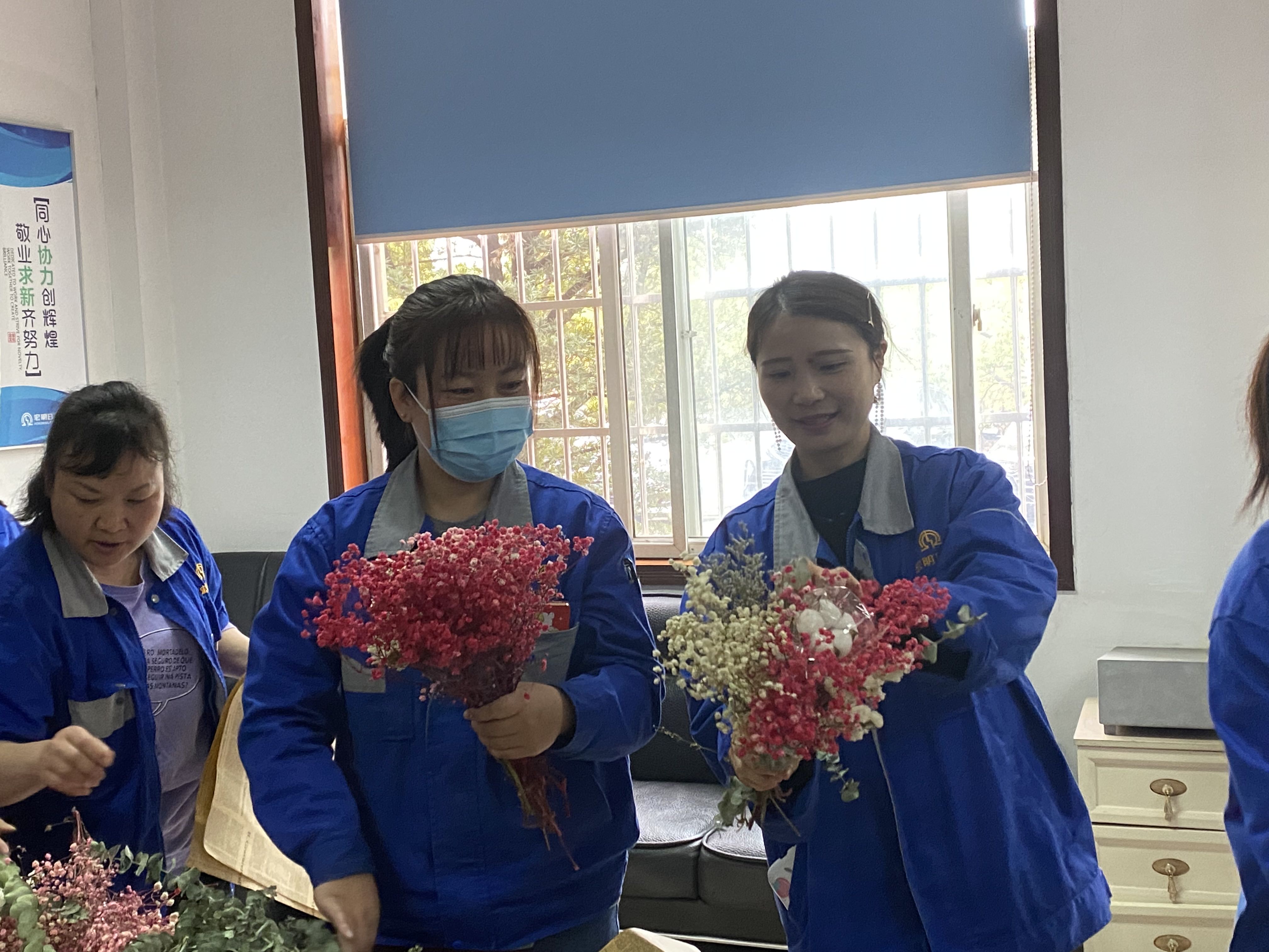 LEYU.COM-乐鱼（中国）
,宏明日望,株洲电子科技,湖南电容器,株洲电容器,电容器